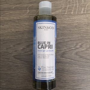 🔴mix and match 2 for $10🔴 Skin & CO Roma Blue in Capri shower gel